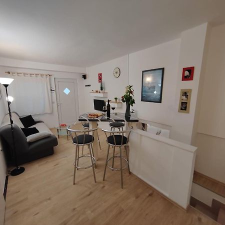 Apartman Oli Задар Екстериор снимка